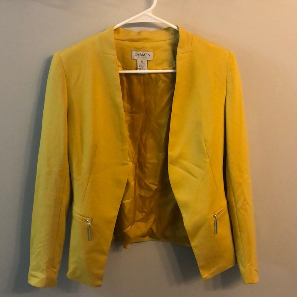 Yellow gold blazer